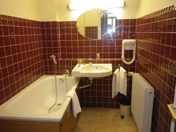 Logis-Cit'Hôtel des Vosges 5 rue de la gare : photo 3 de la chambre chambre simple