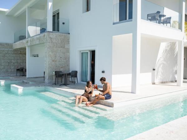 Senator Puerto Plata : photo 4 de la chambre suite sénateur avec accès direct à la piscine (2 adultes) - vue sur océan
