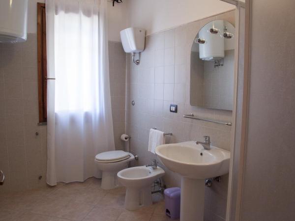 Residence Hotel Monte Ricciu : photo 6 de la chambre chambre double