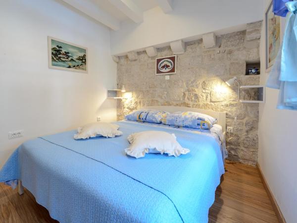 Studio Stradun : photo 5 de la chambre chambre supérieure lit queen-size