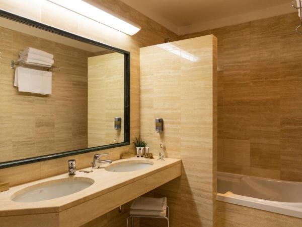 Hotel Alga : photo 6 de la chambre chambre familiale