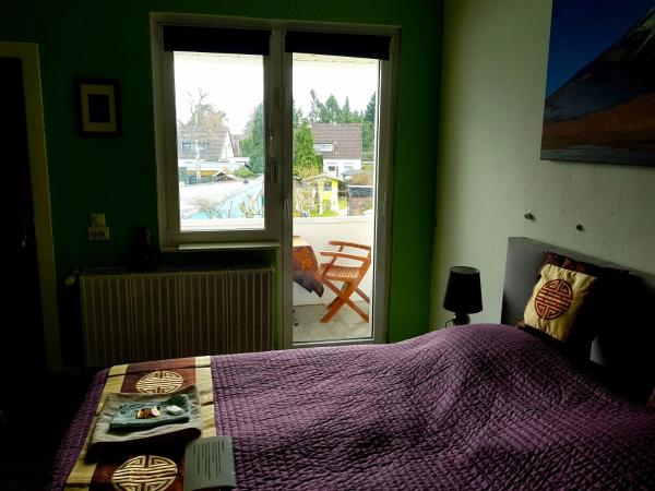 StayInCologne : photo 6 de la chambre chambre double deluxe avec salle de bains commune