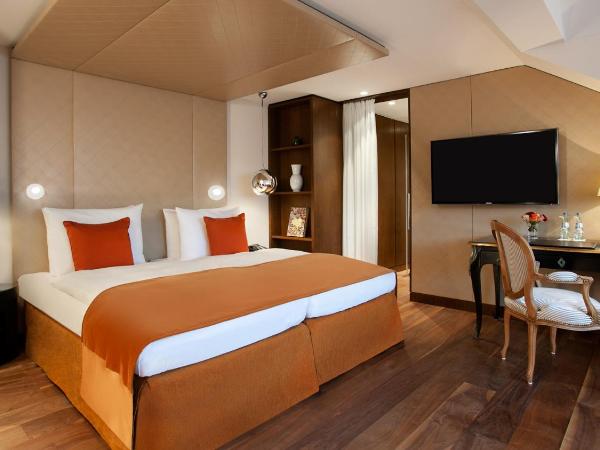 Vier Jahreszeiten Kempinski München : photo 8 de la chambre grande chambre lit king-size deluxe