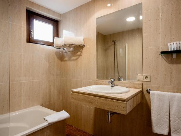 Ikonik Plaza Mercado : photo 9 de la chambre chambre double standard