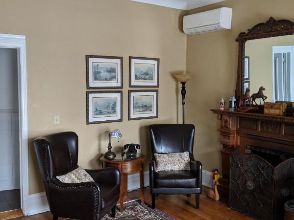 McGee's Inn : photo 4 de la chambre chambre lit queen-size john mcgee - 16