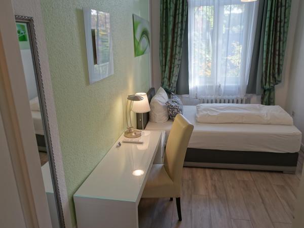 Hotel Villa Konstanz : photo 2 de la chambre chambre simple