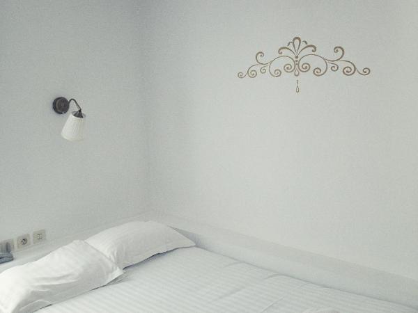 The Old Hotel Ravel Centre : photo 3 de la chambre chambre simple avec accès gratuit au jacuzzi
