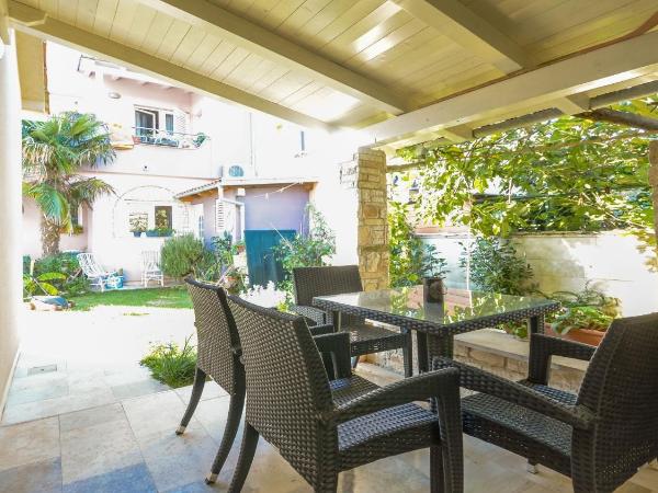 Apartment Medulin : photo 6 de la chambre appartement avec terrasse