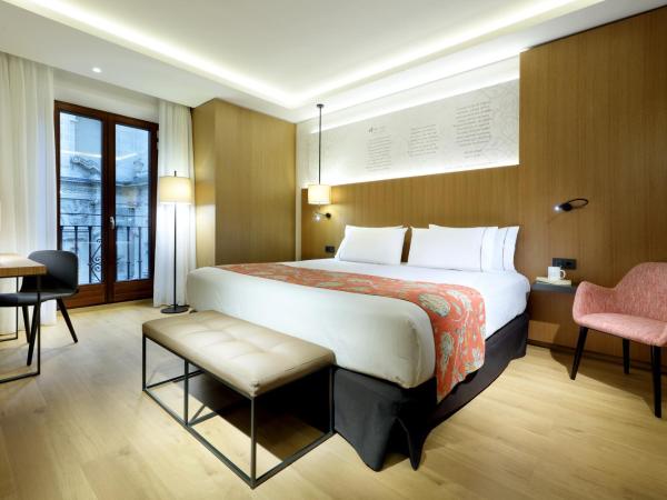 Áurea Catedral by Eurostars Hotel Company : photo 1 de la chambre suite junior avec vue