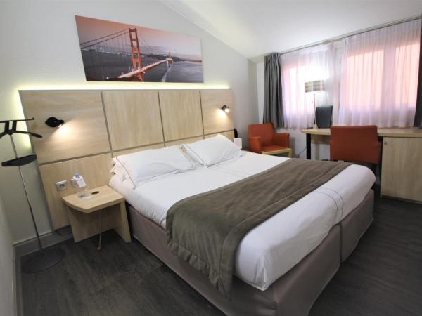 Best Western Lyon Saint-Antoine : photo 4 de la chambre chambre lit queen-size confort