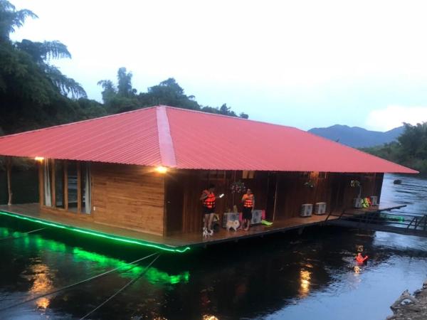 Kodaun River Kwai Resort : photo 9 de la chambre chambre avec 2 grands lits queen-size 