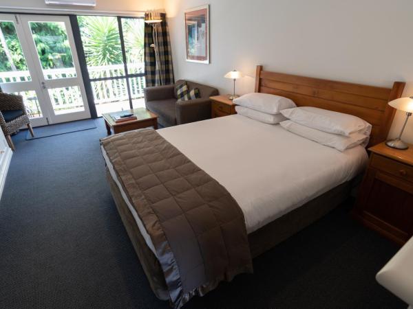 Baycrest Thermal Lodge : photo 6 de la chambre chambre familiale avec balcon