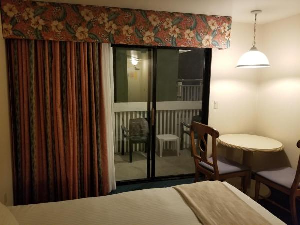 The Beach Cottages : photo 3 de la chambre chambre quadruple avec balcon