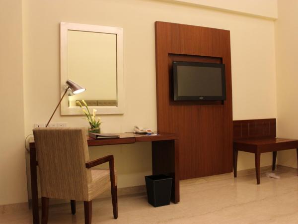 The Hans, New Delhi : photo 2 de la chambre chambre club