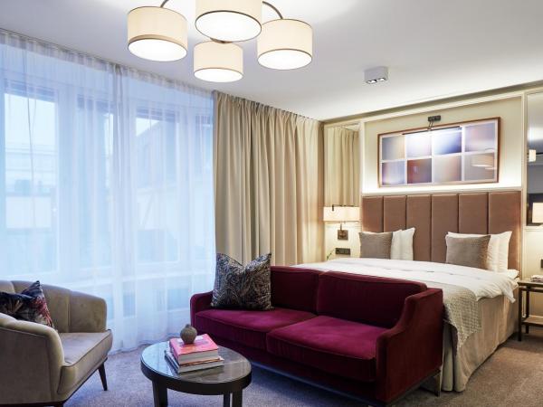 Bank Hotel, a Member of Small Luxury Hotels : photo 1 de la chambre hébergement signature deluxe Élégant