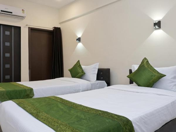 Treebo Lotus Baner : photo 8 de la chambre [sanitized] standard double room