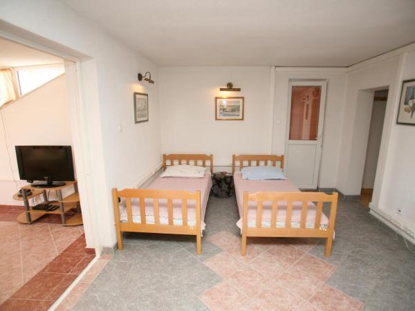 Villa Marija : photo 8 de la chambre appartement 2 chambres avec vue sur la mer (7 adultes)