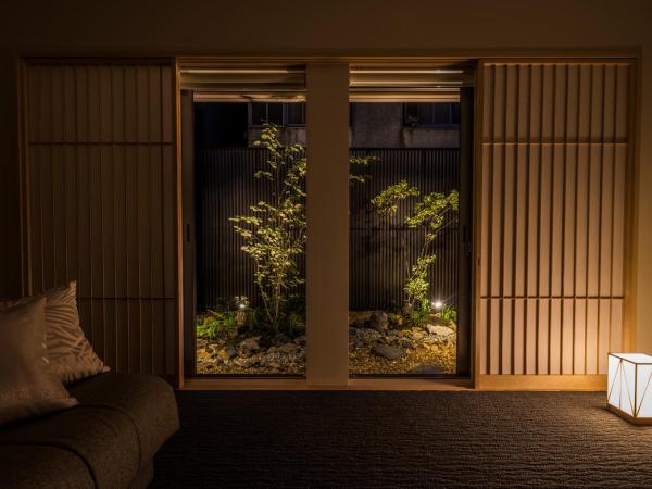 Tomoya Residence Hotel Kyoto : photo 6 de la chambre suite 1 chambre double avec kitchenette - vue sur jardin - rez-de-chaussée