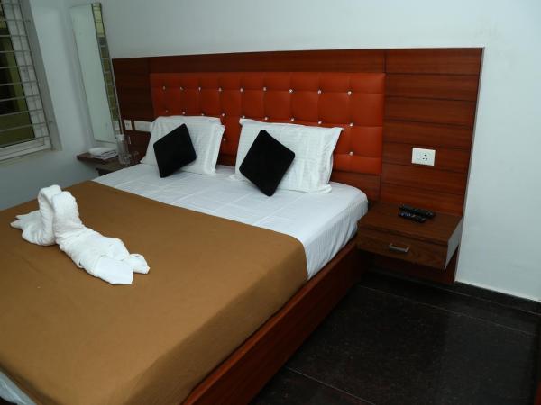 Medavakkam Sri Sai Residency : photo 1 de la chambre chambre deluxe