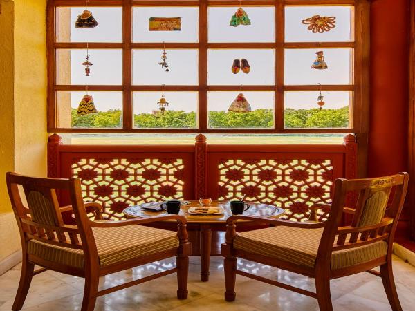 The Ummed Jodhpur Palace Resort & Spa : photo 9 de la chambre suite royale 
