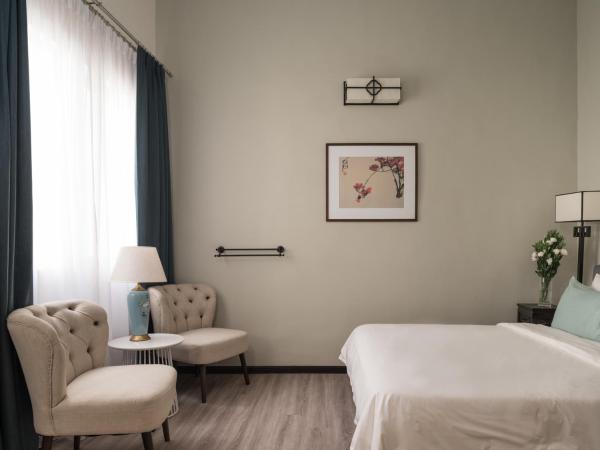 Carnarvon House : photo 4 de la chambre chambre double avec salle de bains privative