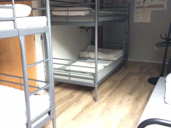 Treck Hostel : photo 2 de la chambre lit dans dortoir mixte de 5 lits