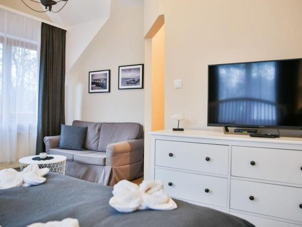 Willa 4 Pory Roku & Uznam : photo 2 de la chambre chambre double deluxe avec balcon