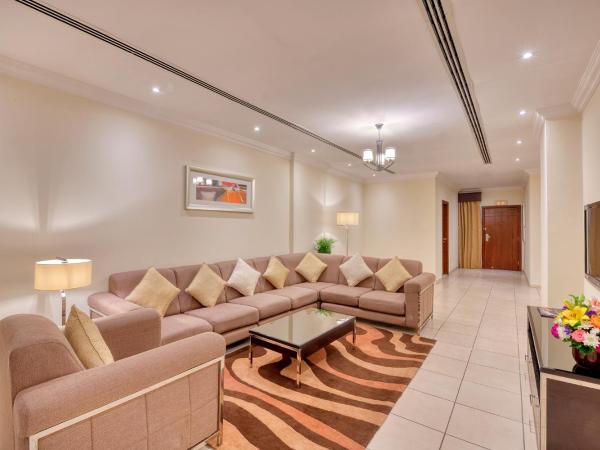 Pearl Marina Hotel Apartments : photo 5 de la chambre two-bedroom villa city view with free beach transfer 