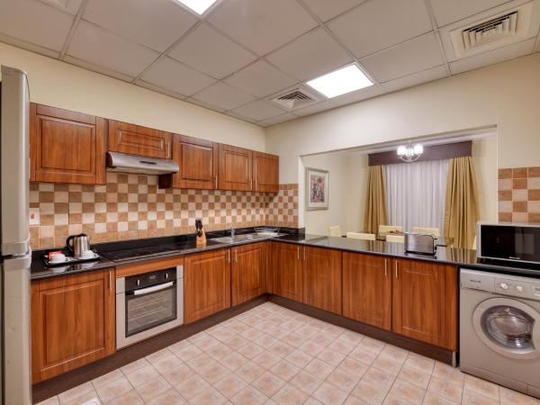 Pearl Marina Hotel Apartments : photo 10 de la chambre two-bedroom villa city view with free beach transfer 