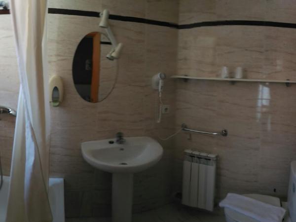 Hotel Cosmos Tarragona : photo 3 de la chambre chambre simple avec balcon