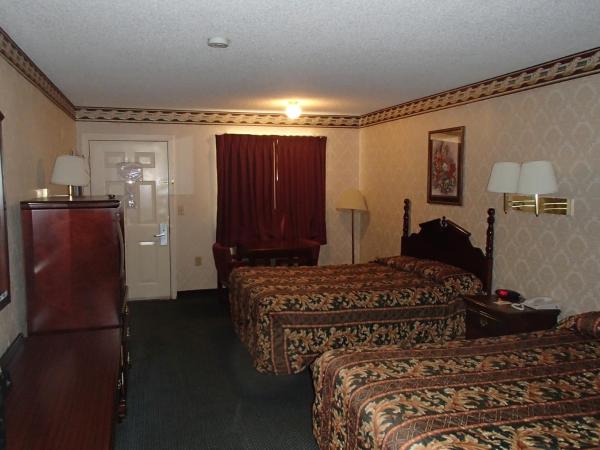 Super 8 by Wyndham Dallas South : photo 6 de la chambre chambre 2 lits queen-size - non-fumeurs