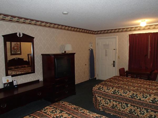 Super 8 by Wyndham Dallas South : photo 3 de la chambre chambre 2 lits queen-size - non-fumeurs