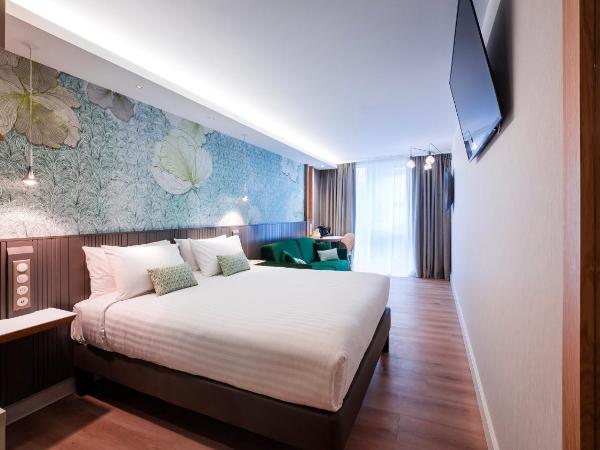 voco Strasbourg Centre - The Garden by IHG : photo 2 de la chambre chambre premium lit queen-size avec canapé-lit