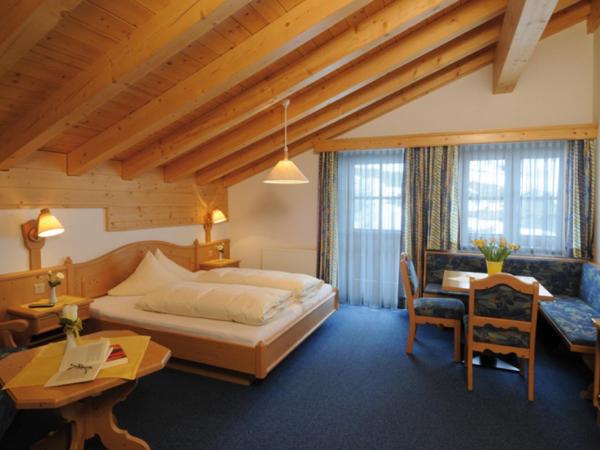 Hotel Camona & Apart Walserhof : photo 1 de la chambre chambre double de luxe - annexe