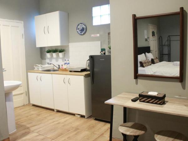 Manggolo Homestay Syariah : photo 9 de la chambre studio