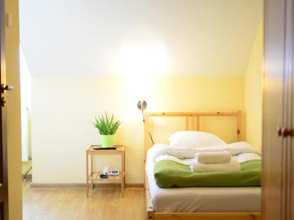 WenderEDU Business Center : photo 2 de la chambre chambre simple - vue sur rivière