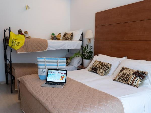 Hotel Villa del Parco : photo 5 de la chambre chambre quadruple supérieure