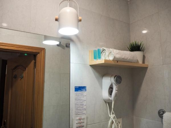 Pensión Urkia : photo 4 de la chambre chambre triple