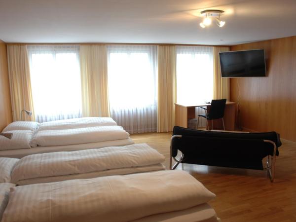 Hotel Weisses Kreuz : photo 1 de la chambre chambre double