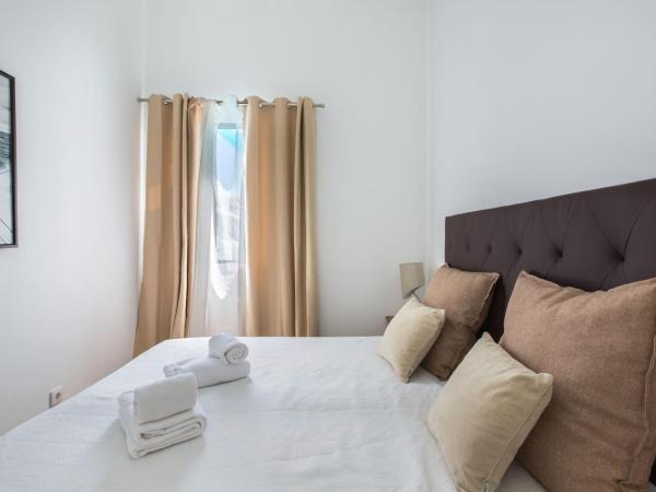 Faro Cosy Guesthouse : photo 4 de la chambre chambre double avec salle de bains commune