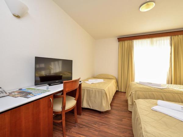 Hotel ZaDar : photo 1 de la chambre chambre quadruple standard