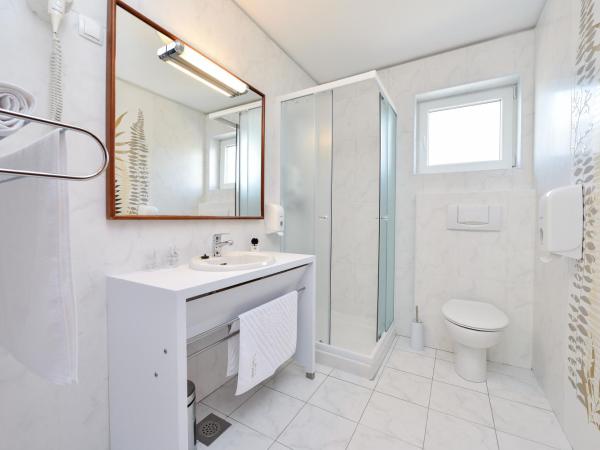 Hotel ZaDar : photo 2 de la chambre chambre quadruple standard