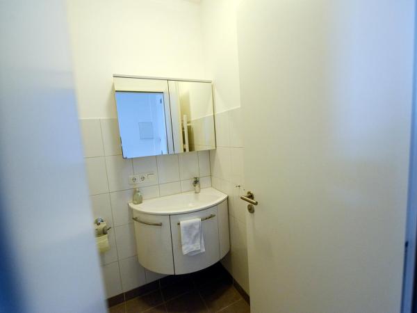 Basement Küchgarten : photo 1 de la chambre appartement avec douche
