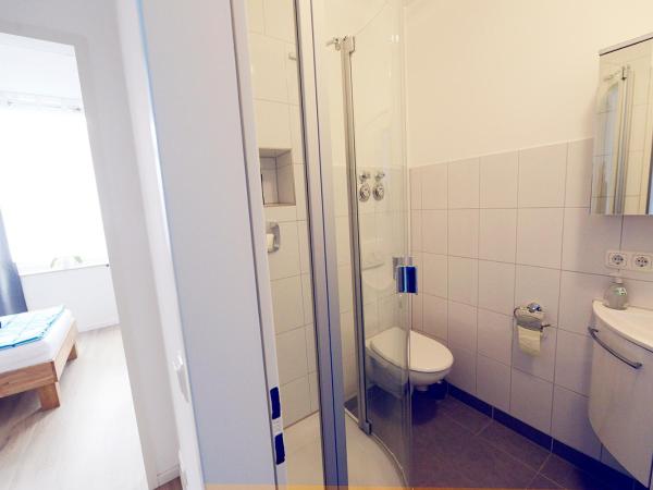 Basement Küchgarten : photo 2 de la chambre appartement avec douche