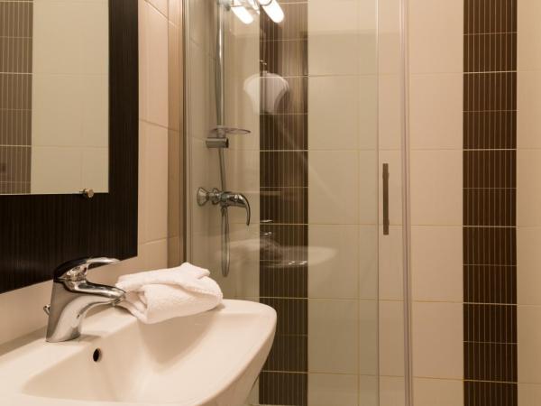 Hôtel Le Seize, Nice Centre : photo 6 de la chambre chambre classique