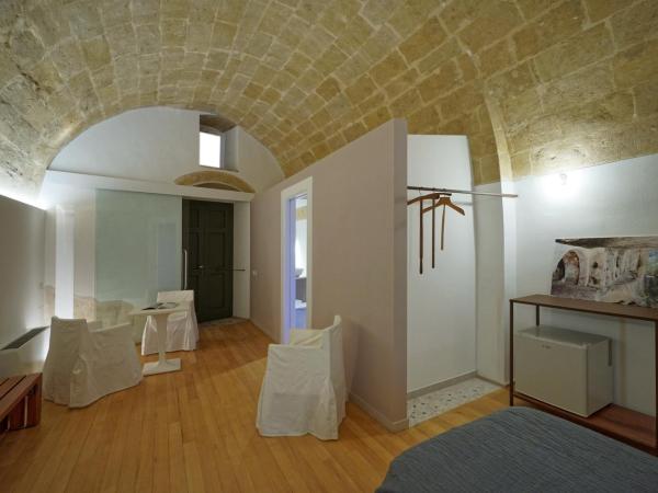 Il Carrubo residenza Walk&Stay : photo 5 de la chambre chambre familiale supérieure