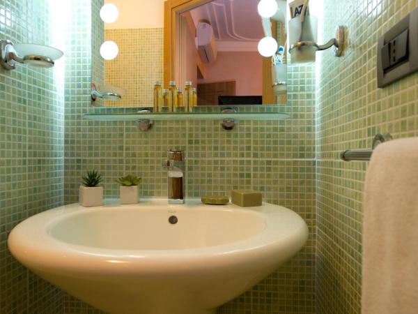 Hotel Panizza : photo 4 de la chambre chambre triple