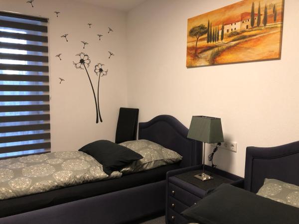 Messezimmer 4u : photo 3 de la chambre chambre lits jumeaux