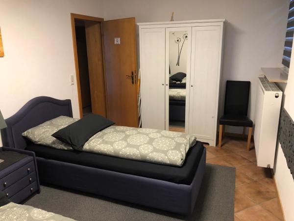 Messezimmer 4u : photo 5 de la chambre chambre lits jumeaux