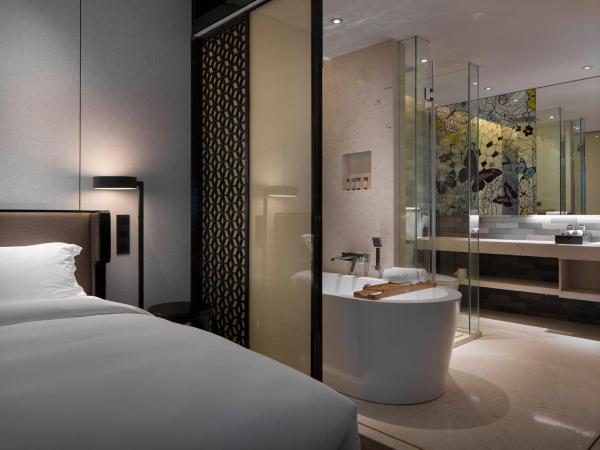 Paco Hotel Dongpu Guanghzou -Free Shuttle Bus for Canton Fair : photo 3 de la chambre chambre lit king-size premium